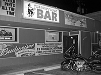 Dirty Duck Bar